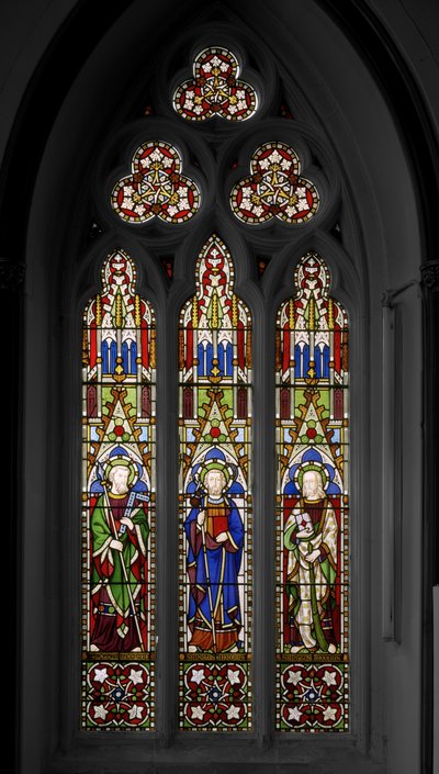 Św. Tomasz, Św. Jakub Wielki i Św. Jakub Mniejszy, 1849 (witraże) autorstwa Augustus Welby Northmore Pugin