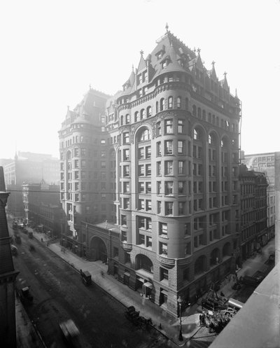 Budynek Świątyni Kobiet przy 102 do 116 South LaSalle Street, Chicago, Illinois, USA, ok. 1905 (zdjęcie czarno-białe) autorstwa Barnes and Crosby