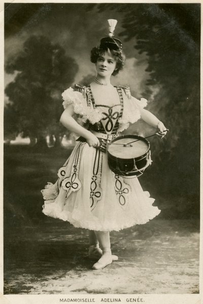 Adelina Genee, urodzona w Danii brytyjska tancerka baletowa, ok. 1906. autorstwa Bassano Studio