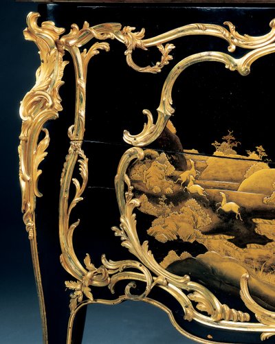 Komoda (japoński lakier na ormolu) autorstwa Bernard van Risenburgh II