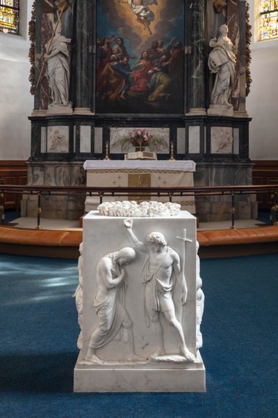 Chrzcielnica autorstwa Bertel Thorvaldsen