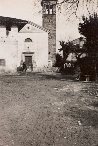 Album z I wojny światowej we Friuli-Wenecji Julijskiej: kościół Soleschiano Manzano, 01-03.1916 (zdjęcie czarno-białe) autorstwa Bietti Bietti