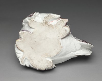 Waza dla kur i piskląt, fabryka porcelany w Chelsea, ok. 1755 r. autorstwa British School