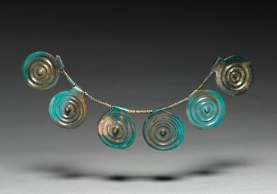 Elementy z naszyjnika, ok. 1400-1300 pne autorstwa Bronze Age
