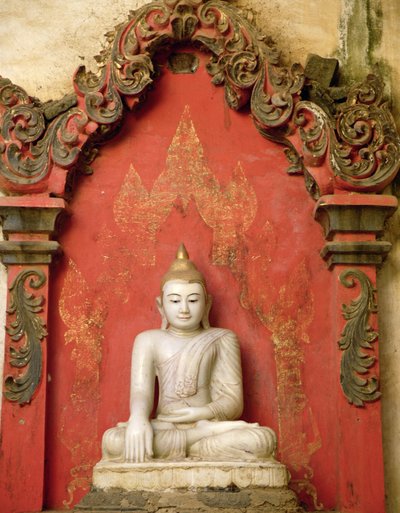 Siedzący Budda w medytacji (alabaster) autorstwa Burmese School