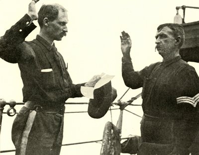 Porucznik Lewis ponownie rekrutuje Thomasa Dixona, wojna hiszpańsko-amerykańska, 19 czerwca 1898, 1899. autorstwa Burr McIntosh