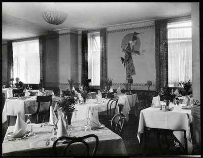 Jadalnia w Hotelu Majestic, 1916 lub 1917 (srebrny odbitka żelatynowa) autorstwa Byron Company