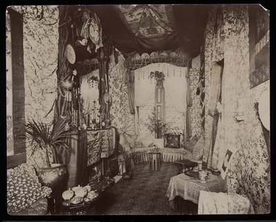 Ozdobny salon w rezydencji Blakely Hall przy 11 West 45th Street, Nowy Jork, 1896-98 (srebrny odbitka żelatynowa) autorstwa Byron Company