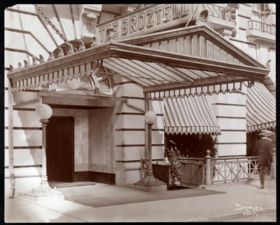 Wejście do hotelu Broztell, 3 East 27th Street, Nowy Jork, 1906 (srebrny odbitka żelatynowa) autorstwa Byron Company
