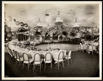 Dach wiedeński hotelu St. Regis, 1937 (srebrny odbitka żelatynowa) autorstwa Byron Company