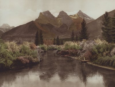 Trzy siostry (kolorowe zdjęcie) autorstwa Byron Hill Harmon