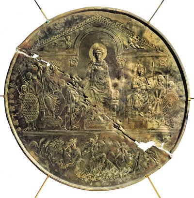 Missorium (duże naczynie srebrne) Teodozjusza I (346-395), IV wne (srebro) autorstwa Byzantine
