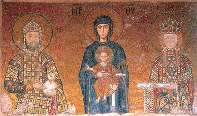 Dziewica z Dzieciątkiem między cesarzem Janem II Komnenem i jego żoną Ireną, ok. 1118. autorstwa Byzantine Master.