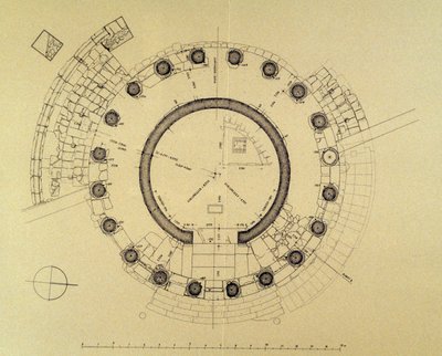 Plan kondygnacji Świątyni Westy lub Herkulesa Victora, autorstwa niemieckiego archeologa Friedricha Rakoba (1931-2007) (zdjęcie) autorstwa J.B. and Brown J. Rowbotham