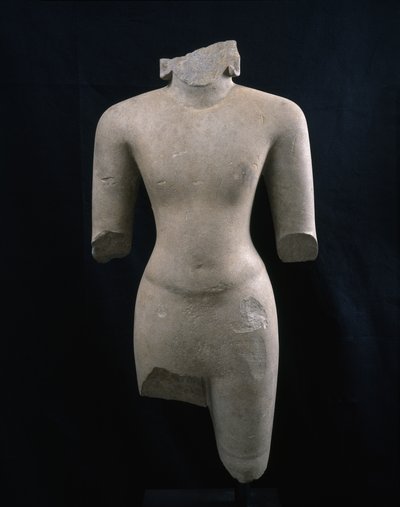 Tors Bóstwa (prawdopodobnie Wisznu), ok. 1930 VII wiek (piaskowiec) autorstwa Cambodian