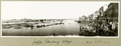 Lądowanie w Jaffa, 2 grudnia 1917 autorstwa Capt. Arthur Rhodes