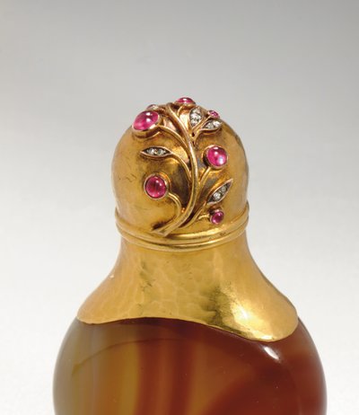 Flakon zapachowy, sygnatura Erika Kollina, Petersburg, ok. 1890 r. autorstwa Carl Fabergé