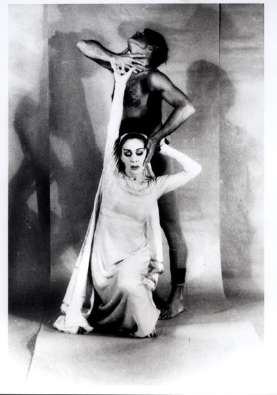 Martha Graham (1894-1991) i Bertram Ross (1920-2003) w "Visionary Recital", 27 czerwca 1961 (odbitka żelatynowo-srebrowa) autorstwa Carl Van Vechten