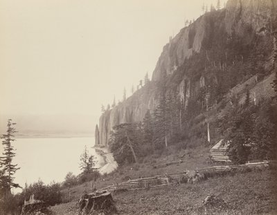 Przylądek Horn, rzeka Columbia, 1867 r. (zdjęcie) autorstwa Carleton Emmons Watkins