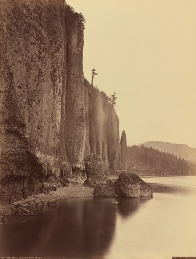 Przylądek Horn, rzeka Columbia, Oregon, 1867 r. (zdjęcie) autorstwa Carleton Emmons Watkins
