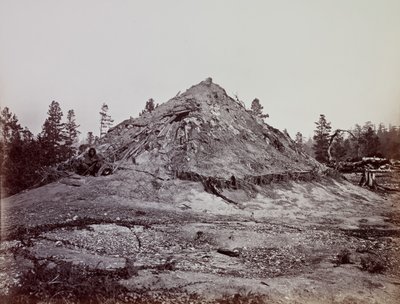 Indian Sweat House, Hrabstwo Mendocino, Kalifornia, 1863. autorstwa Carleton Emmons Watkins