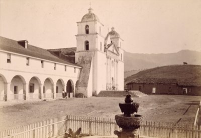 [Misja, Santa Barbara] autorstwa Carleton Watkins
