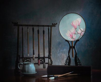 Chińska martwa natura z magnolią autorstwa Catherine Wang