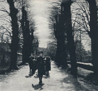 Parada kościelna, 1941 autorstwa Cecil Beaton