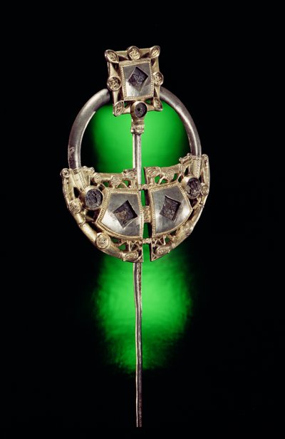 Pierścieniowa broszka, Ardagh Hoard, Reerasta, Hrabstwo Limerick, Wiek Wikingów (srebrno-złoty) autorstwa Celtic