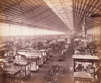 Gmach Główny, z galerii wschodniej, Wystawa Stulecia, Filadelfia autorstwa Centennial Photographic Co.