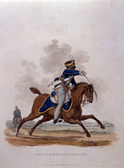 Szeregowiec z 13 pułku lekkich smoków, z „Kostiumy armii Imperium Brytyjskiego, według ostatnich przepisów z 1812 r.”, sztych. J.C. Stadler, wyd. Colnaghi und Co. 1812-15 (kolor. autorstwa Charles Hamilton Smith