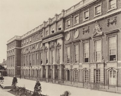 Pałac Hampton Court, rzeka Front autorstwa Charles Latham