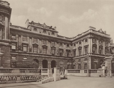Somerset House, widok na dziedziniec autorstwa Charles Latham