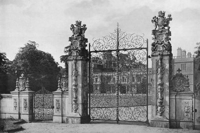 Wejście południowe autorstwa Charles Latham