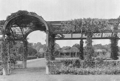 Dwie pergole autorstwa Charles Latham