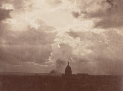 Studium chmur nad Panteonem w Paryżu autorstwa Charles Marville
