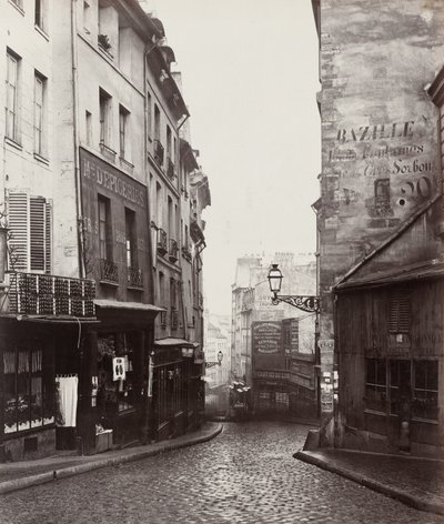 Rue de la Montagne-Sainte-Geneviève w pobliżu skrzyżowania Rue Laplace autorstwa Charles Marville
