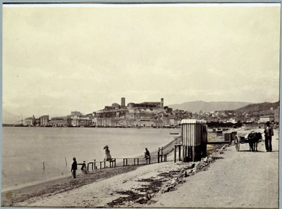Plaża w Cannes — fot. Charles Nègre autorstwa Charles Nègre