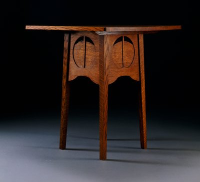 Stolik do kart zaprojektowany dla Argyle Street Tea Rooms, Glasgow, 1888-89 autorstwa Charles Rennie Mackintosh
