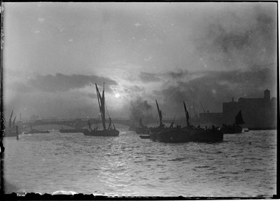 Vauxhall, Lambeth, Greater London Authority, 1920-1940. autorstwa Charles William Prickett