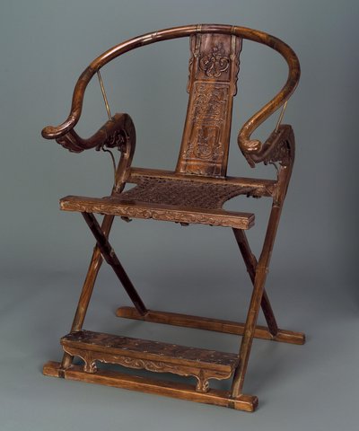 Krzesło (składane), dynastia Ming, 1600-50 (palisander) autorstwa Chinese School