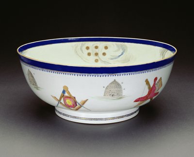 Famille Rose Export Masonic Bowl, okres Qianlong, 1736-95 (porcelana) (patrz także 133044 i 133046) autorstwa Chinese School