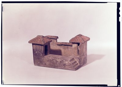 Model domu nagrobnego z dynastii Han (terakota) autorstwa Chinese School