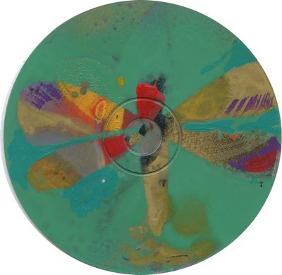 Dragonfly, ok. 2023 (akryl na płycie CD) autorstwa Christina Saj