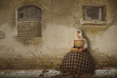 Melancholijny podróżnik w stylu vintage autorstwa Christine von Diepenbroek