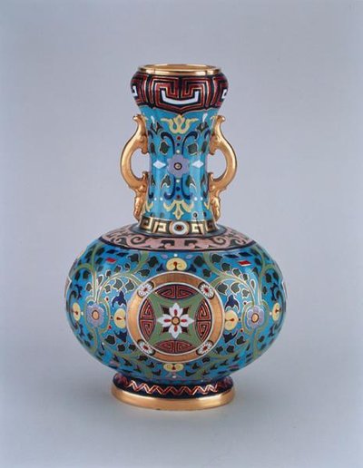 Wazon atrapa zdobiony imitacją cloisonne, Minton & Co, ok. 1870 (porcelana) autorstwa Christopher Dresser