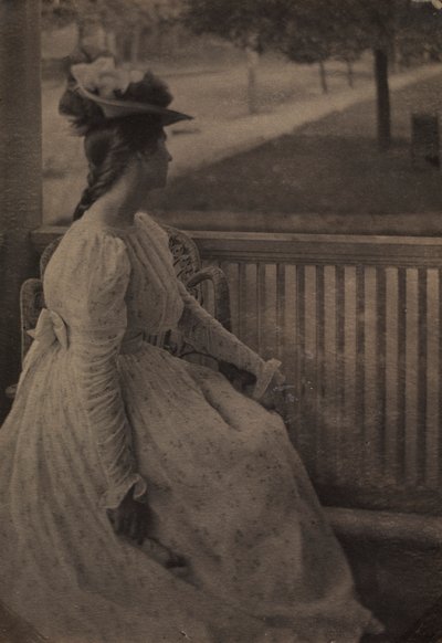 Na werandzie Julia Hall McCune, ok. 1930 r. 1897. autorstwa Clarence H. White