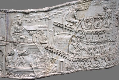 Galery rzymskie. Płaskorzeźba kolumny Trajansa, I-II wiek autorstwa Classical Antiquities