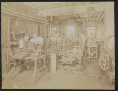 Laboratorium filmowe Dressler & Co. z pracującymi mężczyznami, Nowy Jork autorstwa Company Byron