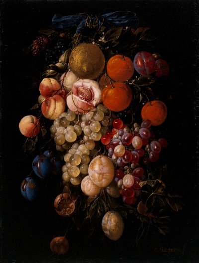 Martwa natura z winogron, wiśni i śliwek zwisających z gwoździa z niebieską wstążką autorstwa Cornelis de Heem